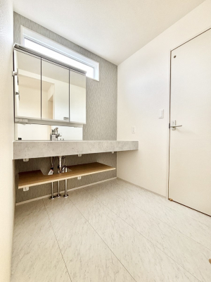 ʑEʏ@Ƃ̐ʃXy[XŒ̐gxxNN  