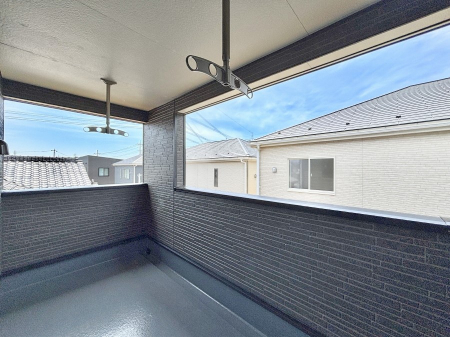 oRj[@Ci[oRj[Ȃ̂ŉJł󕨂oāAʂ̂ŊǂAXy[XƂďd󂵂܂B 