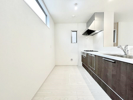 Lb`@u₩ȕʂ蔲Lb`B̂Ŗ邭Cɂ𗧂܂B  