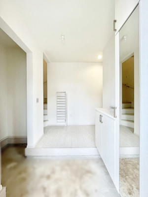 ց@~[tV[Y{bNX͂oO̐gȂ݃`FbNɕ֗