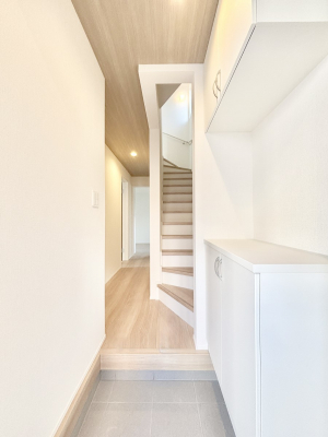 ���ց@�Ƒ��̋A��₨�q�l�������������}���錺��