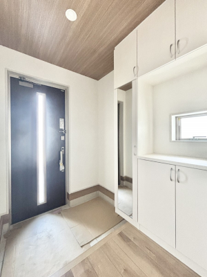 ց@~[tV[Y{bNX͂oO̐gȂ݃`FbNɕ֗