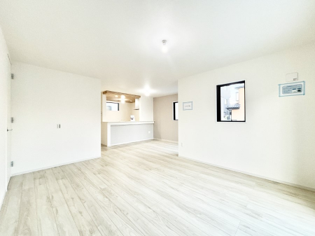 rO@Ƒ̓₩Șbŕ܂閾邢rO