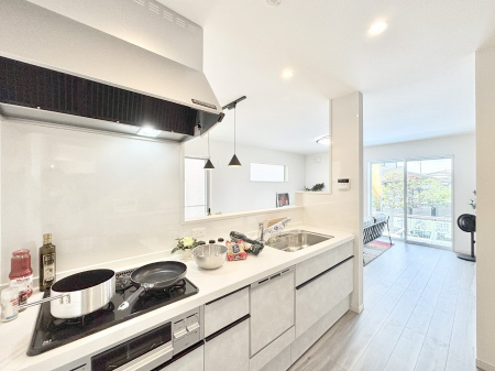 �L�b�`���@�������������I�ɁA�y�����I�V�X�e���L�b�`��  