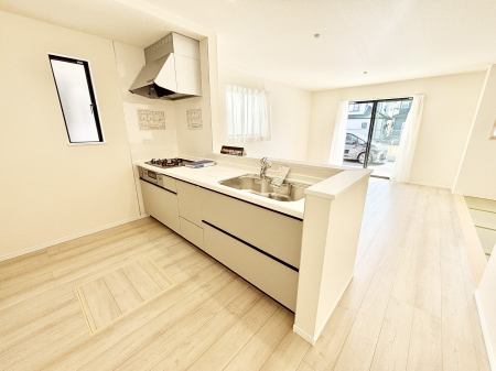 �L�b�`���@���������Ȃ��炲�Ƒ��Ƃ̉�b���y���߂�ΖʃJ�E���^�[�L�b�`��