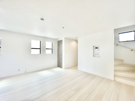 rO@ƊrO[tIU炩肪LDKXbLЕt܂