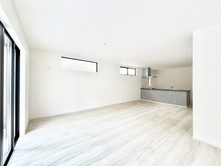 rO@Ƒ̓₩Șbŕ܂閾邢rO  