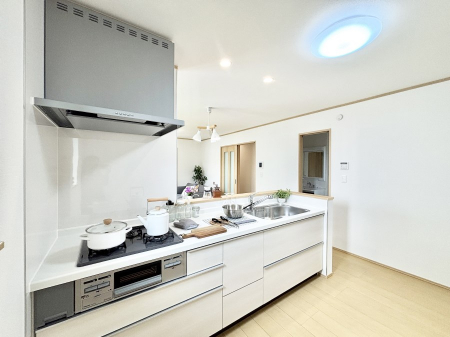 �L�b�`���@�������������I�ɁA�y�����I�V�X�e���L�b�`��  