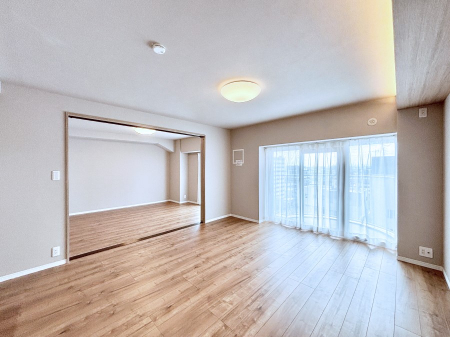 ̑ρ@傫ȑ炽Ղ̗zƕ郊rO  