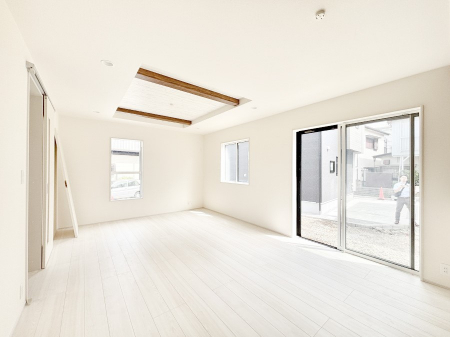 rO@Ƒ̓₩Șbŕ܂閾邢rO