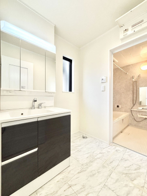 ���̑��@�������̂�����K��Ԃł��B�����̐g�x�x���C�����ǂ����g�������܂��B 