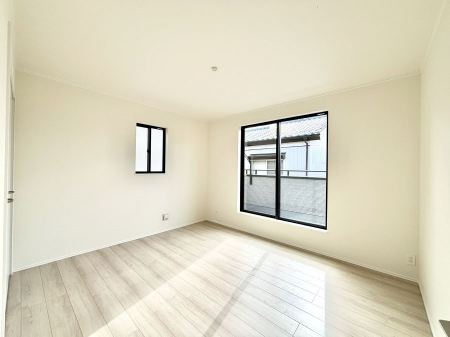 ���̑����ρ@���邢�o���R�j�[�T�C�h�ɗm����ݒu�B�ڊo�߂̗ǂ��Q���ɁB 