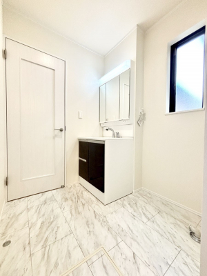 ���ʑ�E���ʏ��@���邢���ʏ��͖����̐g�x�x���y�����ł����Ⴂ�����ł��B