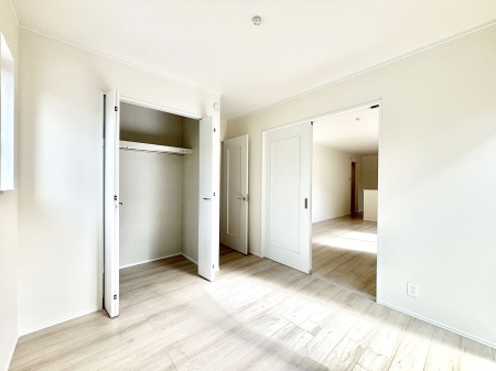 �q�������@�q�������ɂ��������߂Ȏ��[�X�y�[�X�����Ղ�̋���