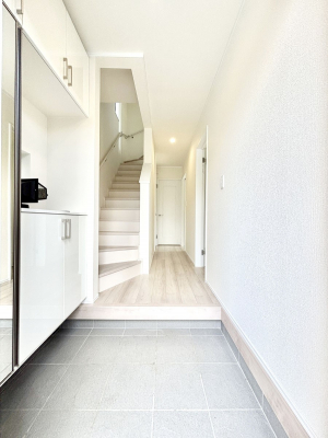 ���ց@�Ƒ��̋A��₨�q�l�������������}���錺��  