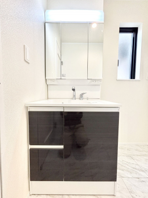 ���ʑ�E���ʏ��@�傫�����₷���O�ʋ��Ő�����������ʑ�́A�g�����Ȃ݃`�F�b�N�┧�̂������ɂ������߂ł��B 