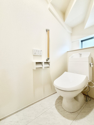 �g�C���@�g�C���͉������@�\�t��