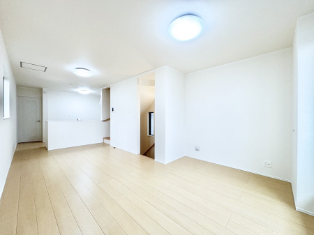 rO@u܁vuvƑƂ̃R~jP[V[܂郊rOCKiB 