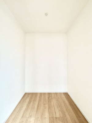 ̑@EH[NCN[[bgtŐԂLpł܂B