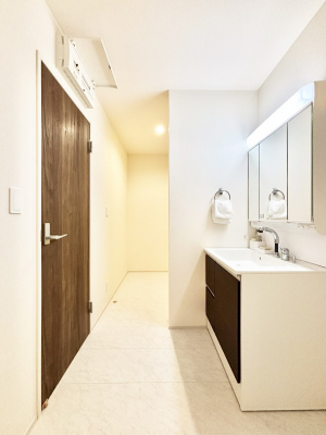 ���̑��@�L�b�`���Ƃ̓������l�����������W���݌v�ŖZ�������Ԃ̉Ǝ������N���N