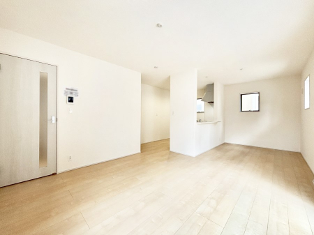 ���r���O�@�Z�ޕ��̌��������o�����A�C���e���A���l����̂��y���݂ȃ��r���O�ł��I 