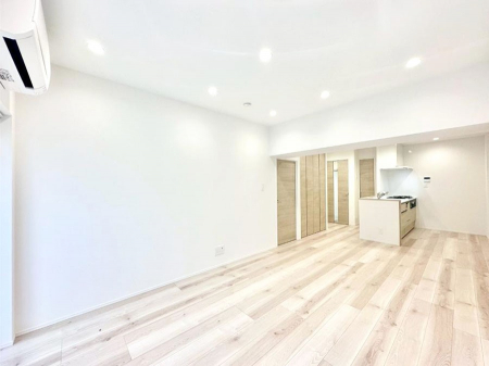 rO@Ƒ̓₩Șbŕ܂閾邢rO  