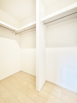 ���̑��@�m����WIC�B���s��������̂Ō���̈ߗނ�����������܂�܂��B