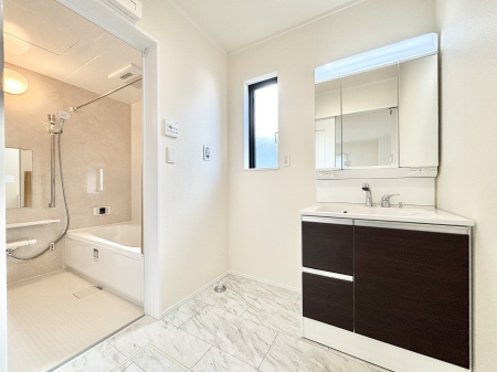 ���̑��@���������Ă���̂Ŏ��C�̑����ꏊ�ł����C���\���s���܂��B�����̐g�x�x���C�����ǂ��I