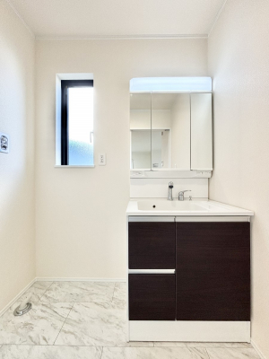 ���ʑ�E���ʏ��@�傫�����₷���O�ʋ��Ő�����������ʑ�́A�g�����Ȃ݃`�F�b�N�┧�̂������ɂ������߂ł��B 