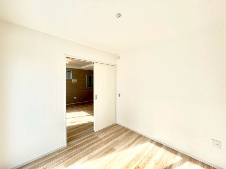 �q�������@�q�������ɂ��������߂Ȏ��[�X�y�[�X�����Ղ�̋���