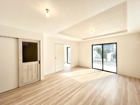 ���r���O�@�������������͋C�̂k�c�j�͉Ƒ��݂�Ȃ̉��K���  