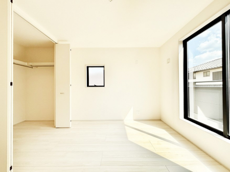 ���̑����ρ@���邢�o���R�j�[�T�C�h�ɗm����ݒu�B�ڊo�߂̗ǂ��Q���ɁB 