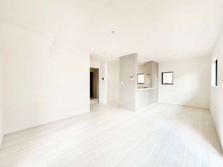 ���̑����ρ@�Ƒ��̏Ί炪���R�Ɛ��܂�Ă���A����ȕ��͋C�̃_�C�j���O�Ɏd�オ���Ă��܂��B