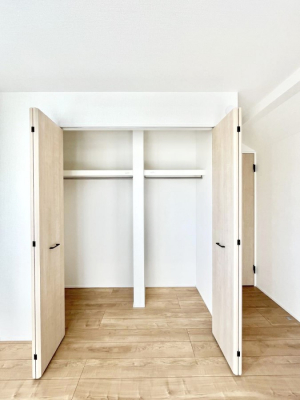 ���[�@�����Ղ�̎��[�X�y�[�X�ŉ��K�ɕ�点���� 