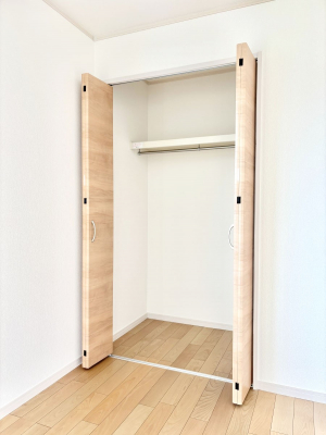 ���[�@�����Ղ�̎��[�X�y�[�X�ŉ��K�ɕ�点���� 