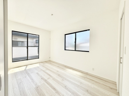 ���̑����ρ@���邢�o���R�j�[�T�C�h�ɗm����ݒu�B�ڊo�߂̗ǂ��Q���ɁB 