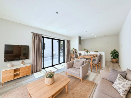 rO@Ƒ̓₩Șbŕ܂閾邢rO  ƋCGł