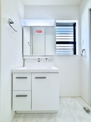 ʑEʏ@傫₷OʋŐʑ́AgȂ݃`FbN┧̂ɂ߂łB 