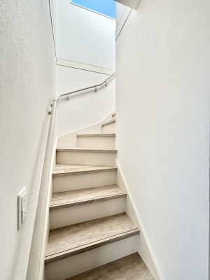 ���̑��@�K�i�͎肷��t���Ȃ̂ŏ����Ȃ��q���܂₲����̕������S�ł�  