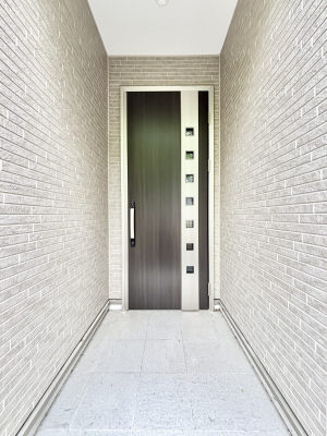 ���ց@��؂ȉƑ��A���q���o�}���錺�ցB