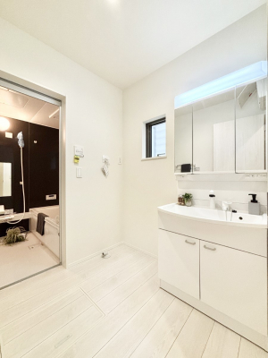 ���ʑ�E���ʏ��@�������̂�����K��Ԃł��B�����̐g�x�x���C�����ǂ����g�������܂��B 