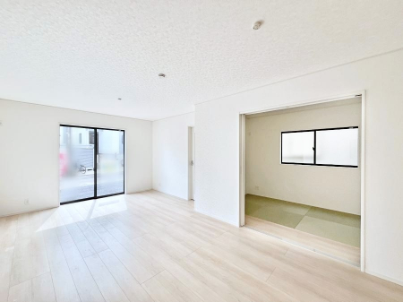 rO@Ƒc̎ԂȂ났̃rO_CjOB