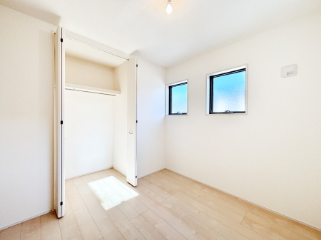 �q�������@�q�������ɂ��������߂Ȏ��[�X�y�[�X�����Ղ�̋���