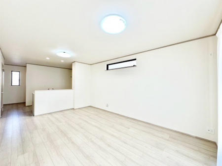 rO@Ƒ̓₩Șbŕ܂閾邢rO