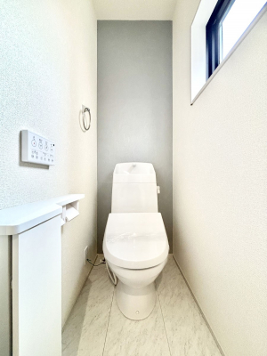 �g�C���@�g�C����1�K��2�K���ꂼ��ɔz�u����Ă��ĂƂĂ��֗��ł��B 