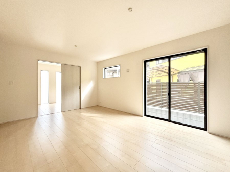 ���̑����ρ@�傫�ȑ����炽���Ղ�̗z���ƕ����������郊�r���O  