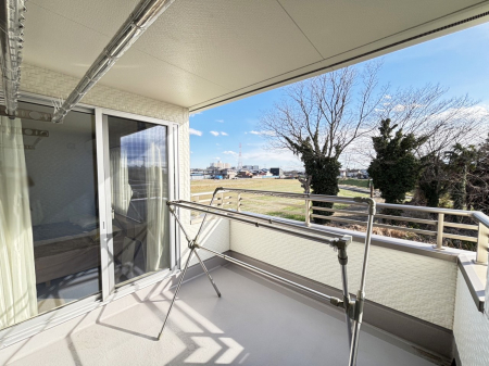 �o���R�j�[�@�L�X�o���R�j�[�ł����󕨂��C�����悭�����܂��B