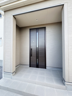 ���ց@��؂ȉƑ��A���q���o�}���錺�ցB