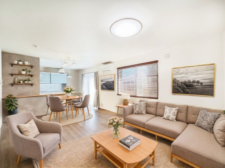 ���r���O�@���Ƒ��̓��₩�Șb�����ŕ�܂�閾�邢���r���O  ���Ƌ��CG�ł�