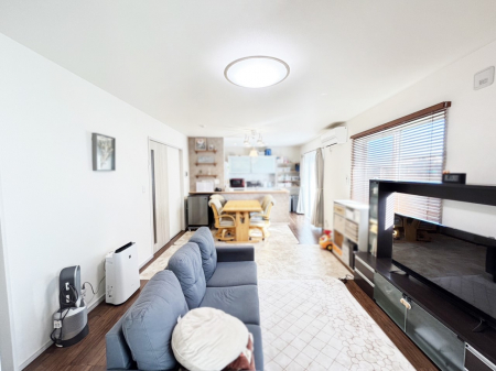 ���r���O�@�������������͋C�̂k�c�j�͉Ƒ��݂�Ȃ̉��K���